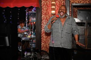 Karaoke Bay Area Read more about the article Karaoke Bay Area