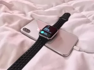 Can You Charge Apple Watch With iPhone? Read more about the article Can You Charge Apple Watch With iPhone?