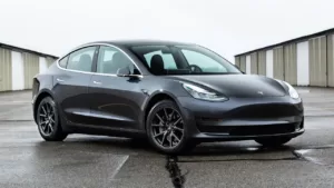 Read more about the article Exploring the Top Features of the Tesla Model 3 for Tech-Savvy Drivers