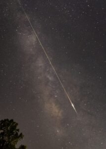 How to Prepare for a Meteor Shower Read more about the article How to Prepare for a Meteor Shower